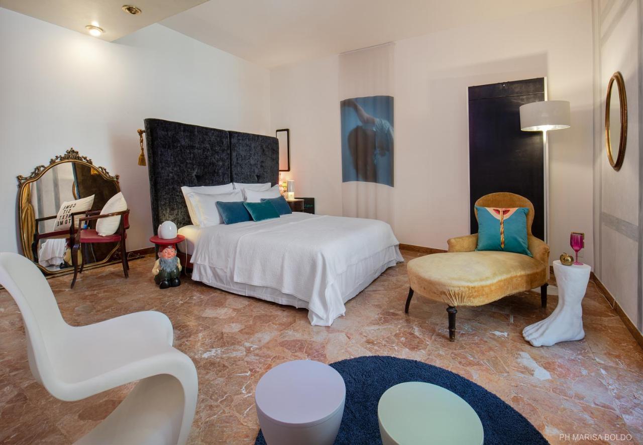 Billie'S Flat Red - Art & Design Apt In Verona Historic Centre Esterno foto