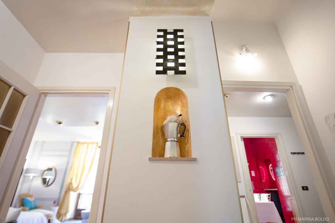Billie'S Flat Red - Art & Design Apt In Verona Historic Centre Esterno foto