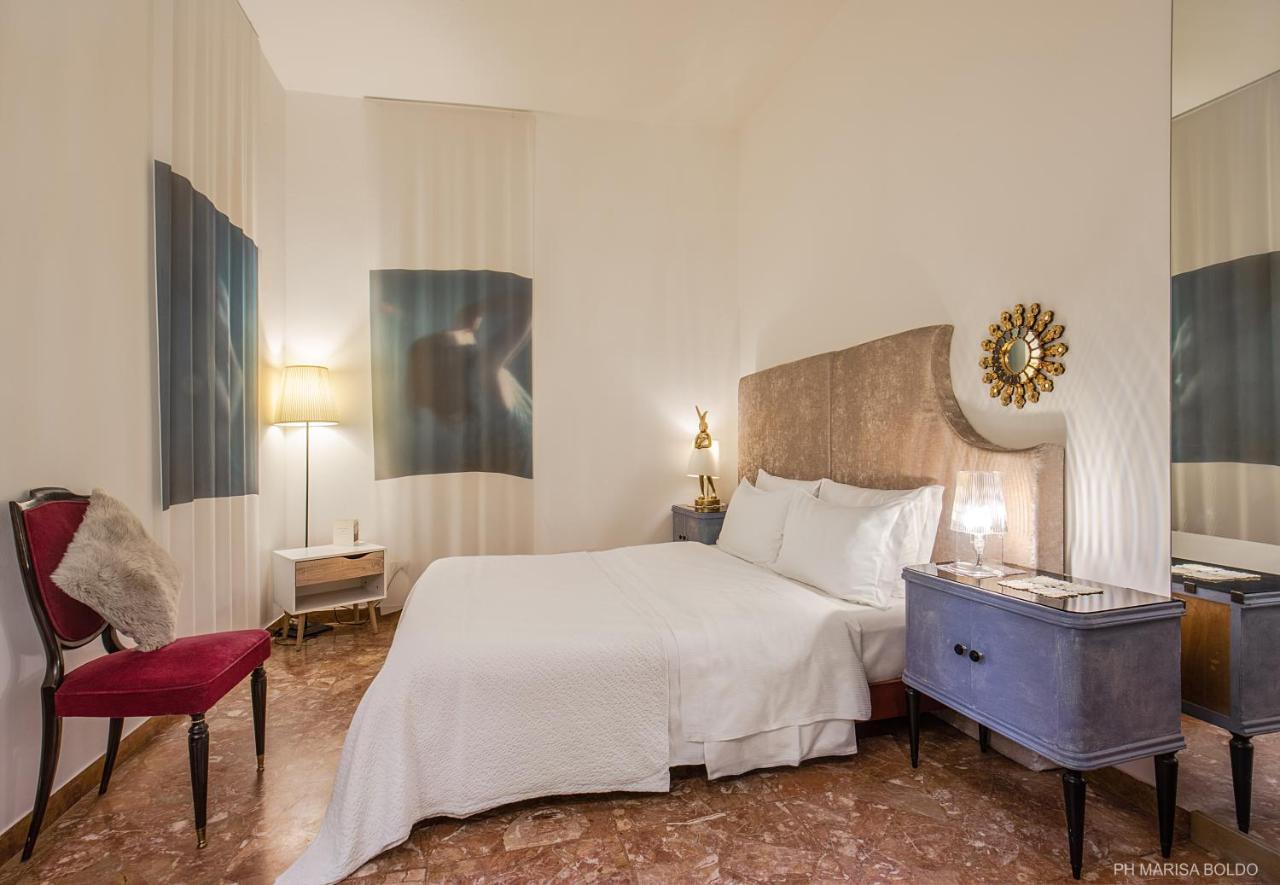 Billie'S Flat Red - Art & Design Apt In Verona Historic Centre Esterno foto