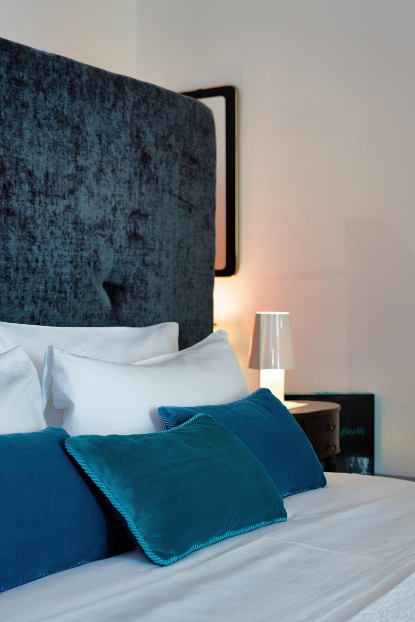 Billie'S Flat Red - Art & Design Apt In Verona Historic Centre Esterno foto